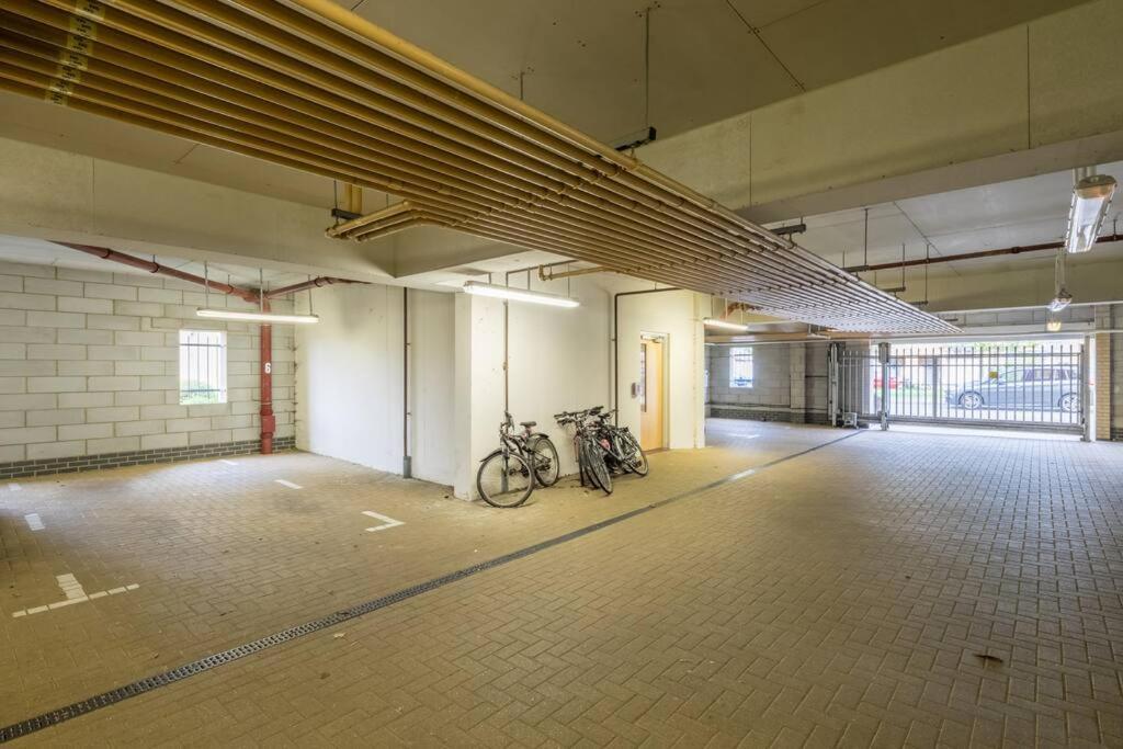 Executive 2Br Apartment Next To Station + Parking CBG Dış mekan fotoğraf